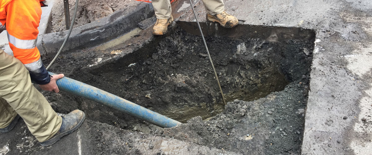 <h2>Telecommunications Pit and Pipe installations</h2><p><a href='services.html'>Learn More</a>In order to provide infrastructure for the delivery of Telephone and Data services to your next project, we are fully equipped with Civil Excavation Service Trucks and specialised Operators, Spotters and Labourers. </p>